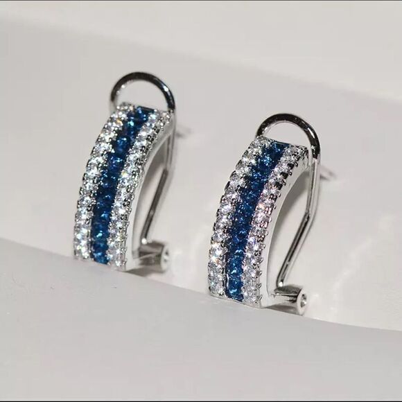 Jewelry - 💎A009💎 *NEW SILVER BUE DIAMOND EARRINGS 925 STAMPED
